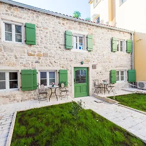 https://10-heritage-rooms-zadar.hotelinzadar.com